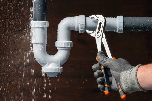 Professional Leak Detection technician working in Burghill, OH